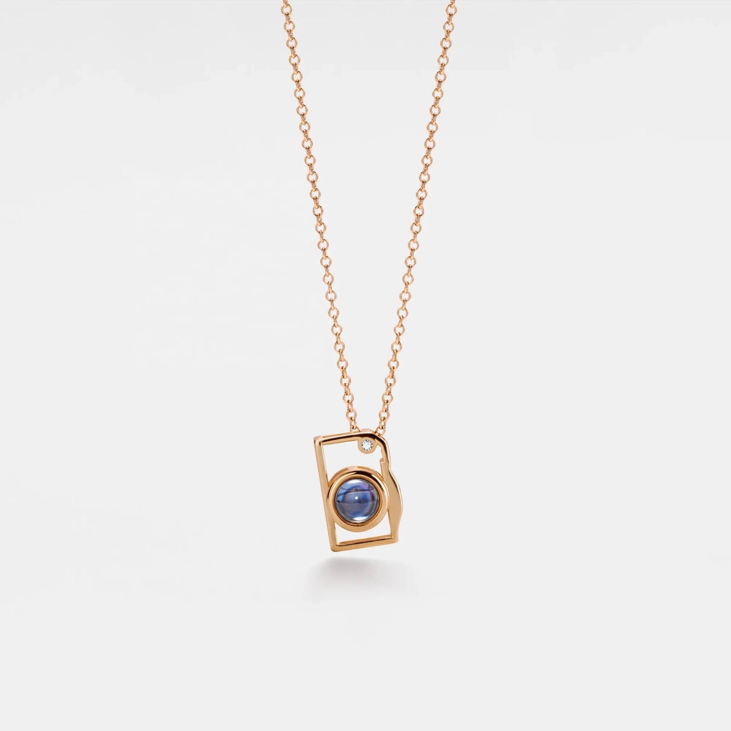 New 2025 Attractive Magnetic Heart Camera Shaped Pendant Necklace Custom Photo Projection Couple Necklace Jewellery