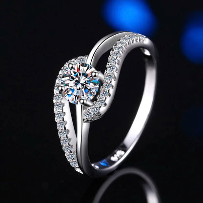 Fine Jewelry 18K White Gold Plated Charm Design VVs1 Moissanite Jewellery Wholesale Price 925 Sterling Silver Wedding Ring