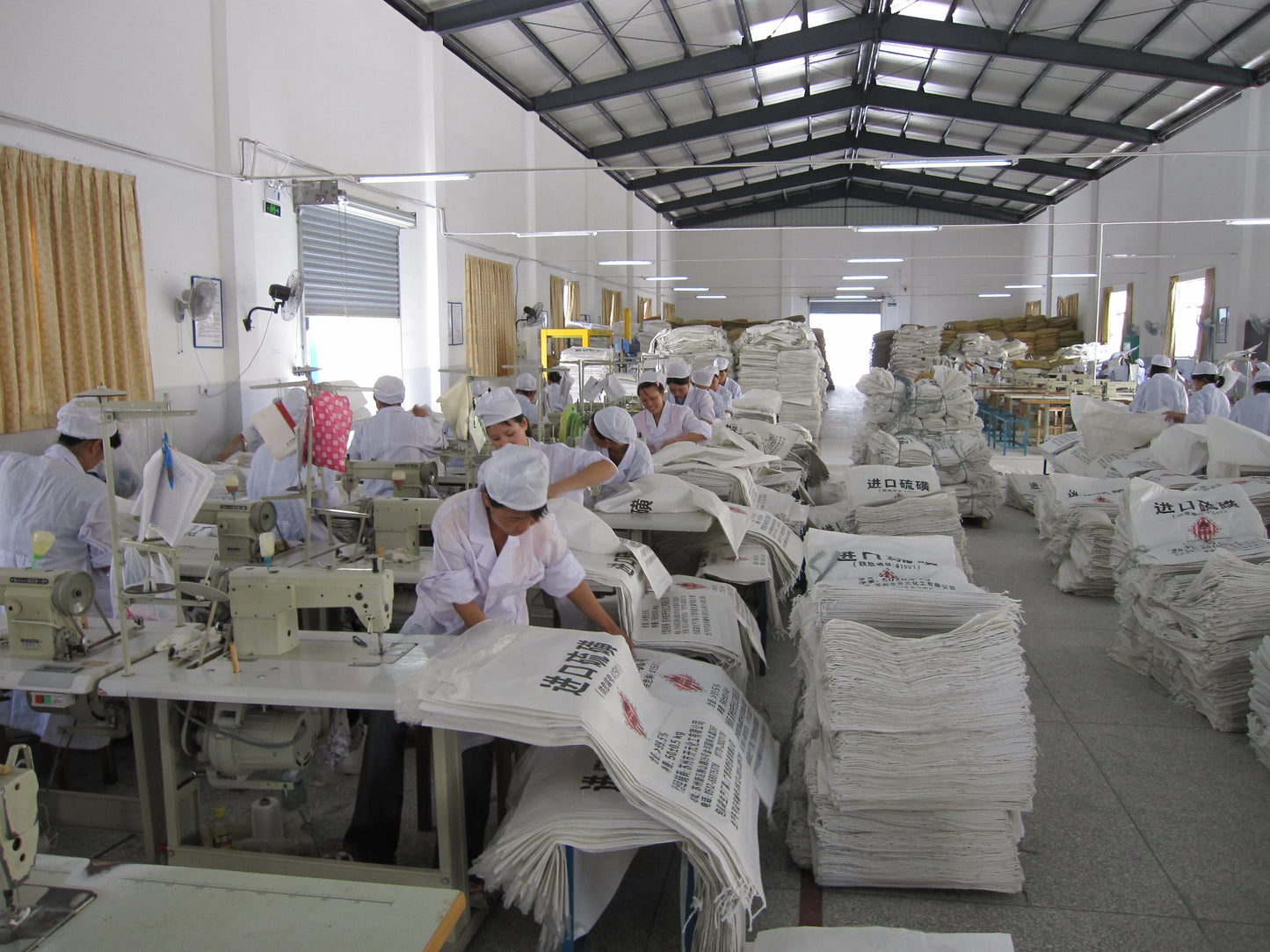 Reusable Custom Bopp Sack Pet Food Empty Packaging Pp Woven Bags Animal Feed Bag for Sale