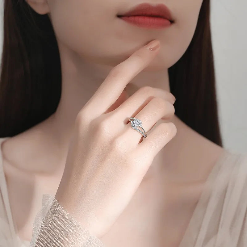 Fine Jewelry 18K White Gold Plated Charm Design VVs1 Moissanite Jewellery Wholesale Price 925 Sterling Silver Wedding Ring