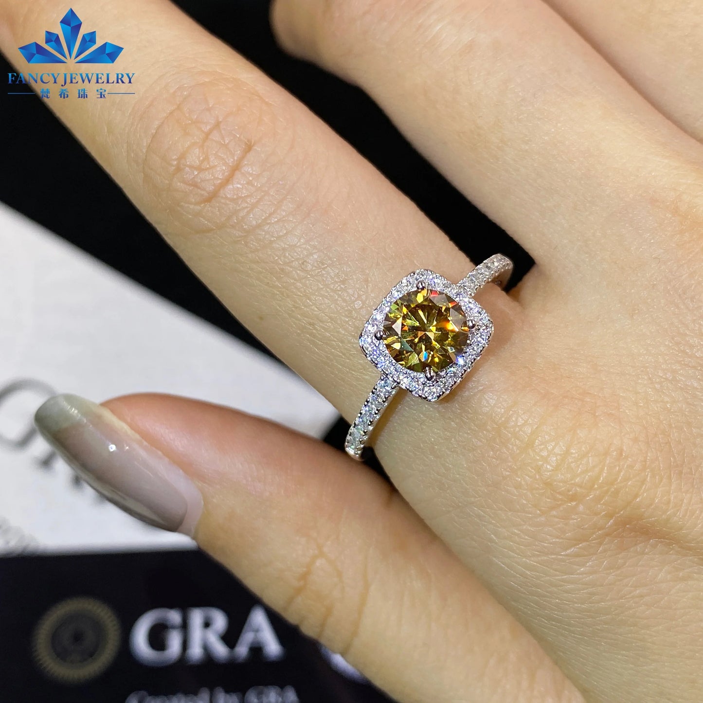 Women's 1ct Moissanite Ring Rhodium & White Gold Plated Green Yellow Pink Halo 925 Silver Elegant Jewellery