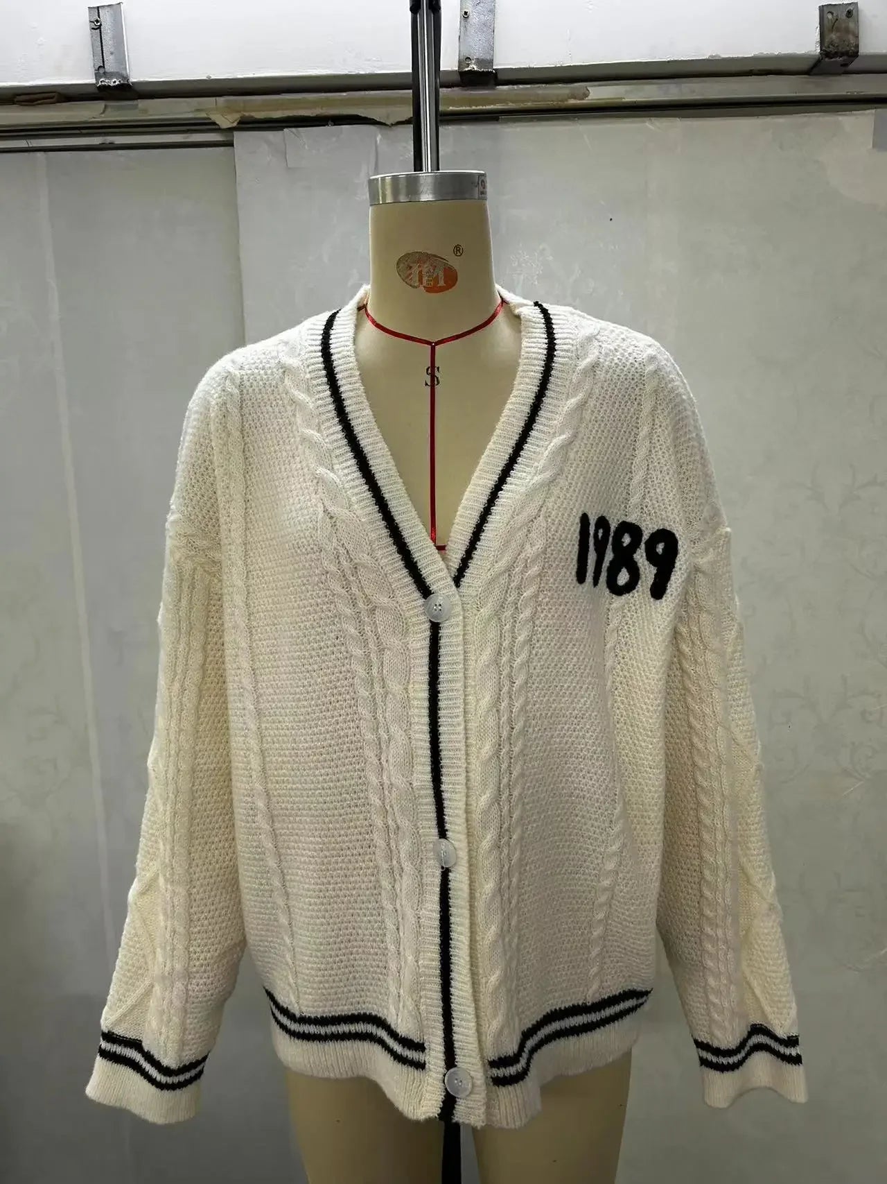 Cardigan For women Bird Embroidery Special Knit 1989 taylor Cardigan Slouchy Style Vintage Sweater