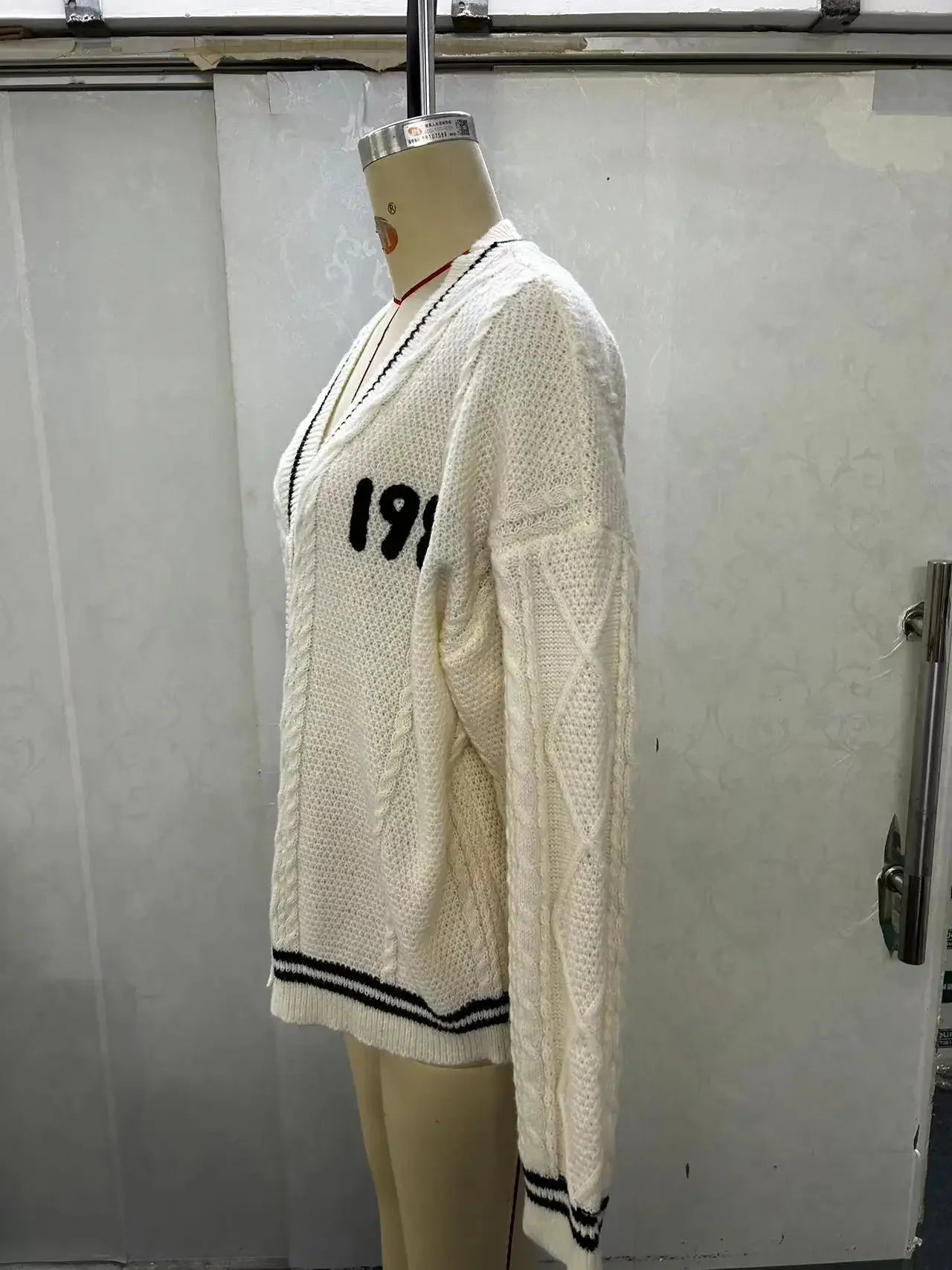 Cardigan For women Bird Embroidery Special Knit 1989 taylor Cardigan Slouchy Style Vintage Sweater
