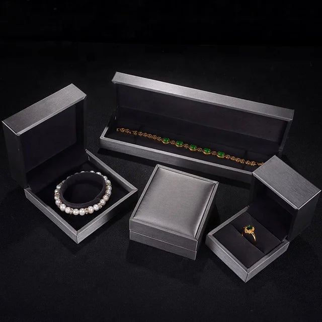 Free Sample Stock Mens Jewellery Gift Packaging Box Cheap Wedding Dating Ring Leather Bracelet Bangle Jewelry Box for Women
