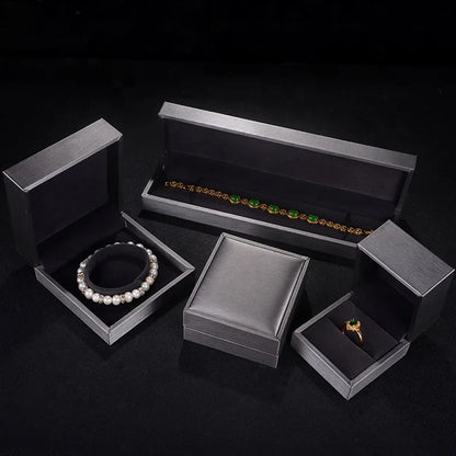Free Sample Stock Mens Jewellery Gift Packaging Box Cheap Wedding Dating Ring Leather Bracelet Bangle Jewelry Box for Women