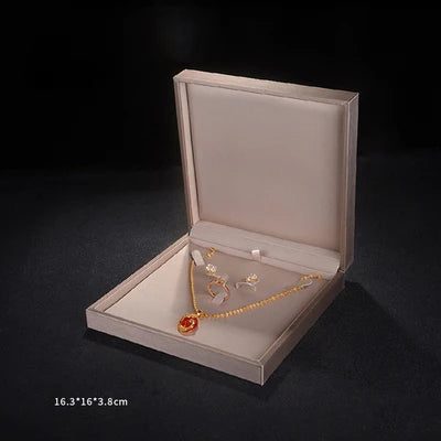 Free Sample Stock Mens Jewellery Gift Packaging Box Cheap Wedding Dating Ring Leather Bracelet Bangle Jewelry Box for Women
